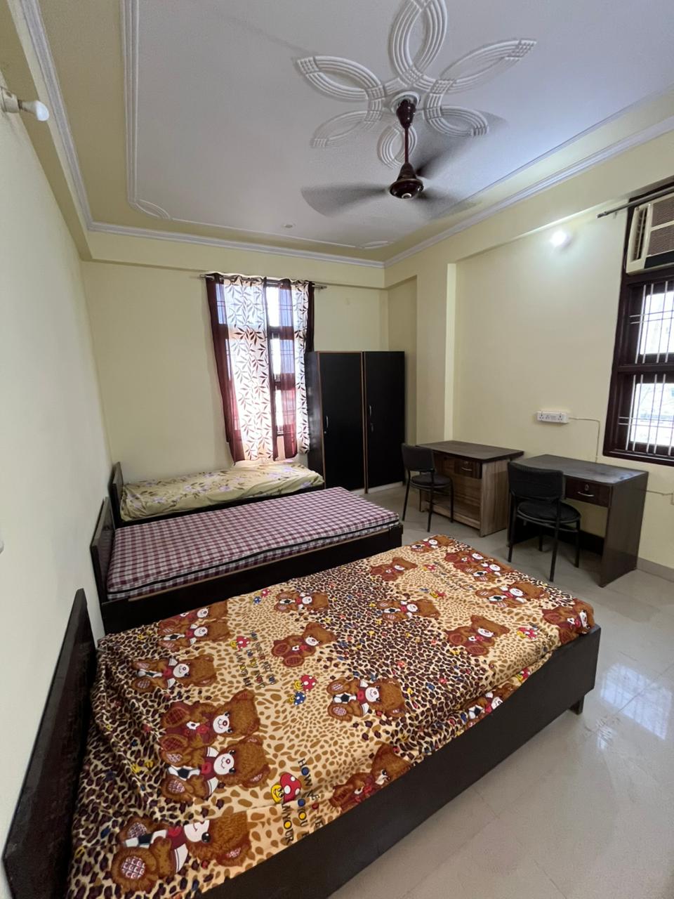Shree Shyam Boys Hostel photo 4